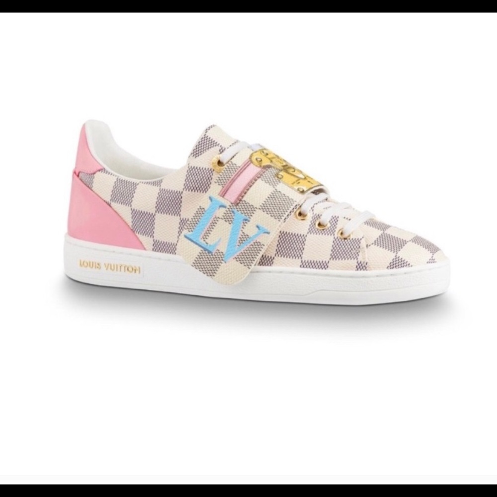 ‼️‼️SOLD‼️‼️ AUTHENTIC Louis Vuitton  Sneakers